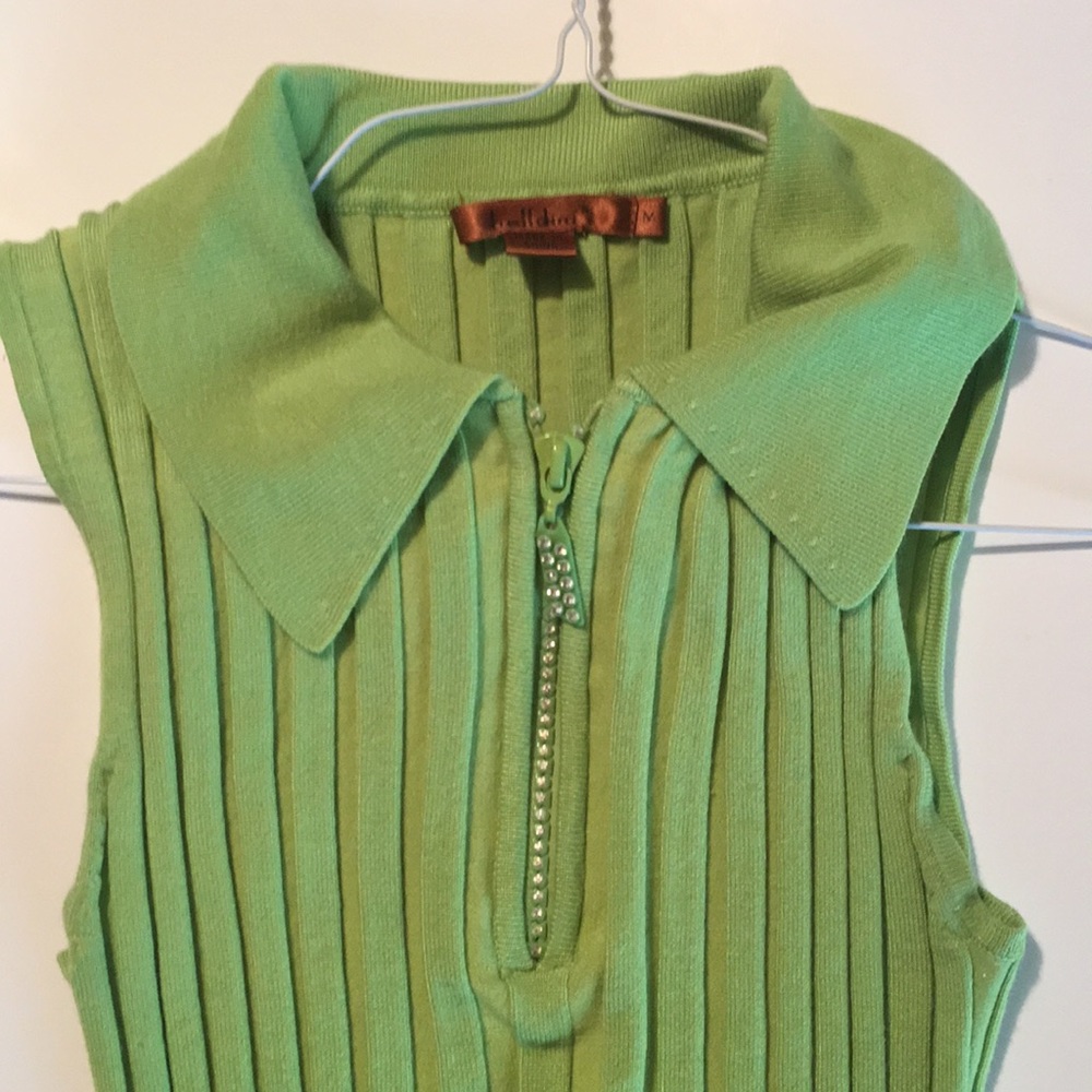 Sleeveless sweater